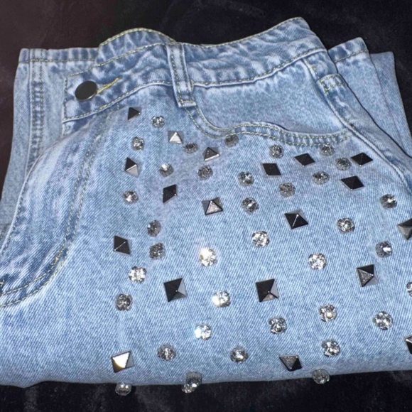 Rhinestone Embellished Light Wash Blue Straight Leg Jeans Denim - Picture 8 of 9